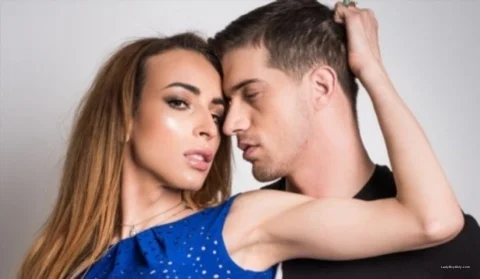 Online Ty Roderick, Savannah Thorne - TS Stepmother [SD] 421.5 MB ladyboyonly.com